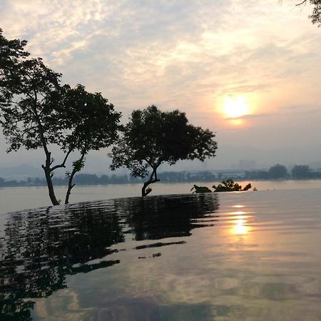 Sun Yi Villas ペナン エクステリア 写真